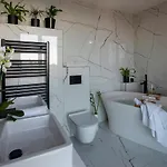 T - Wellness And Luxury With Spectacular Old Town View *