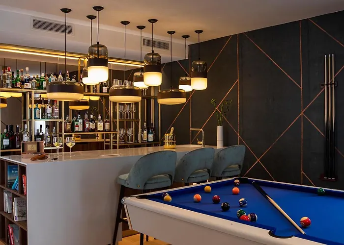 T - Wellness And Luxury With Spectacular Old Town View