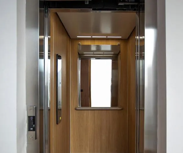 T - Wellness And Luxury With Spectacular Old Town View