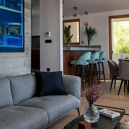 T - Wellness And Luxury With Spectacular Old Town View