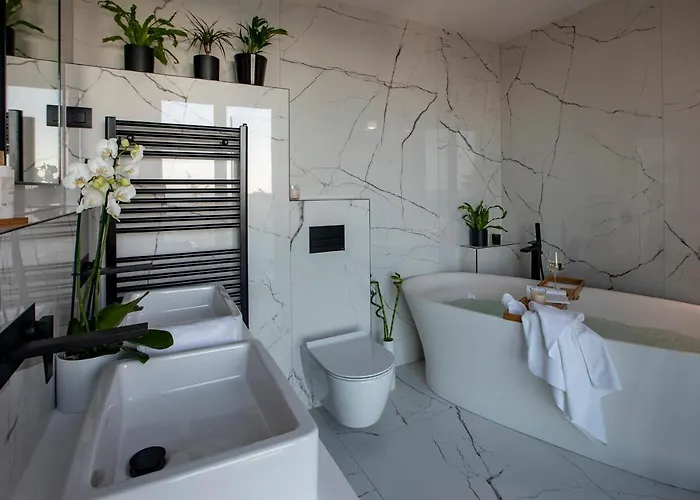 T - Wellness And Luxury With Spectacular Old Town View *