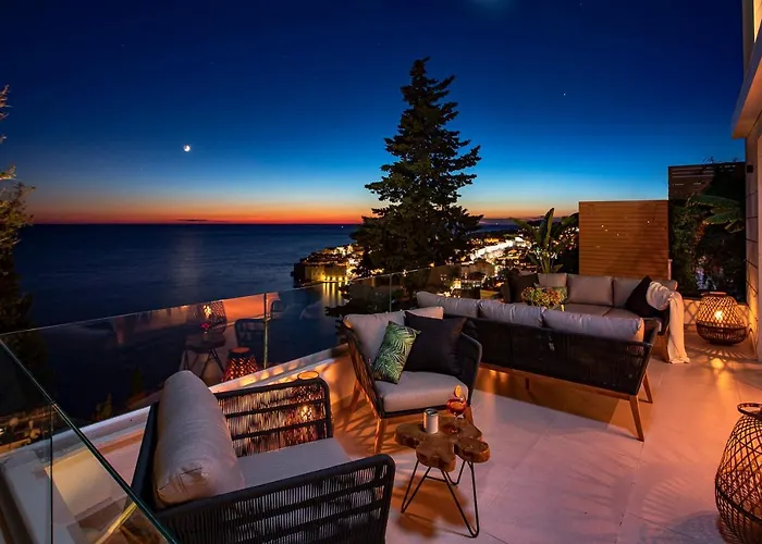 ヴィラ T - Wellness And Luxury With Spectacular Old Town View *